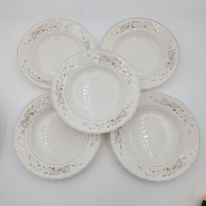 5 Arcopal Victoria Floral Pattern Soup Bowls Scalloped Edge Blue Rim 8.75"